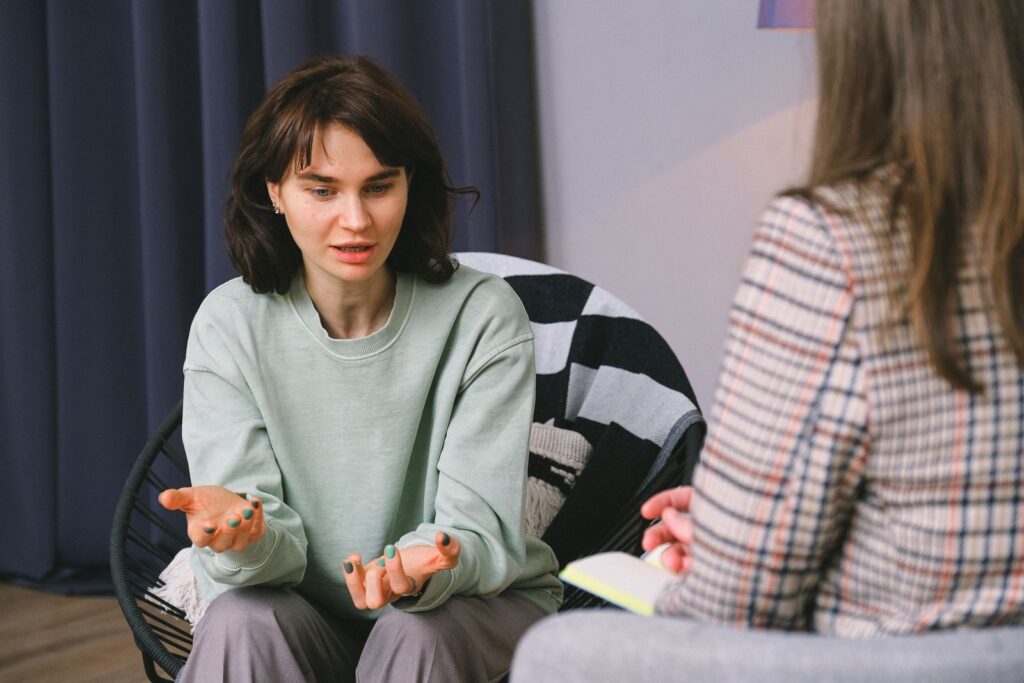 What Does a BPD Episode Look Like? Symptoms, Triggers, and Support