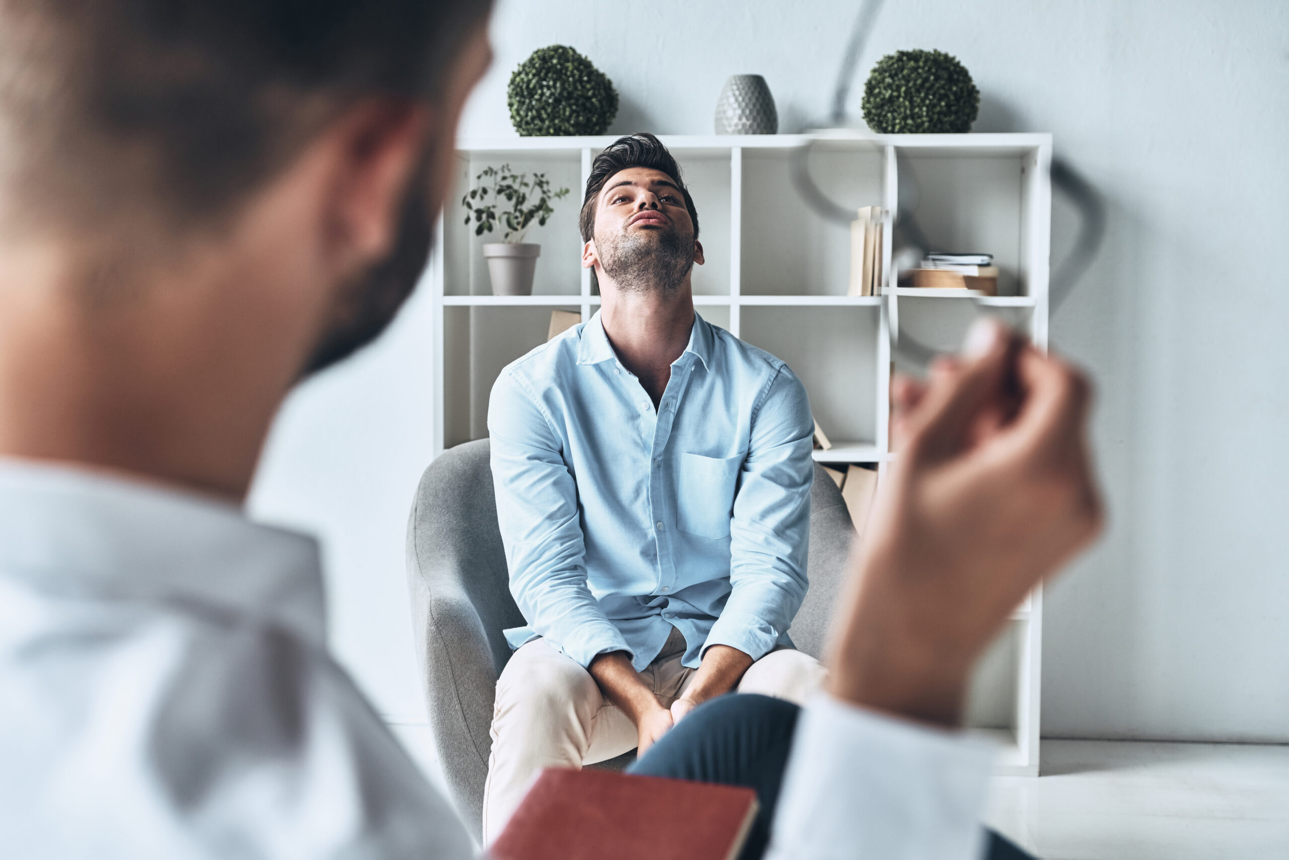 Mental health counseling example representing types of therapy for anxiety treatment