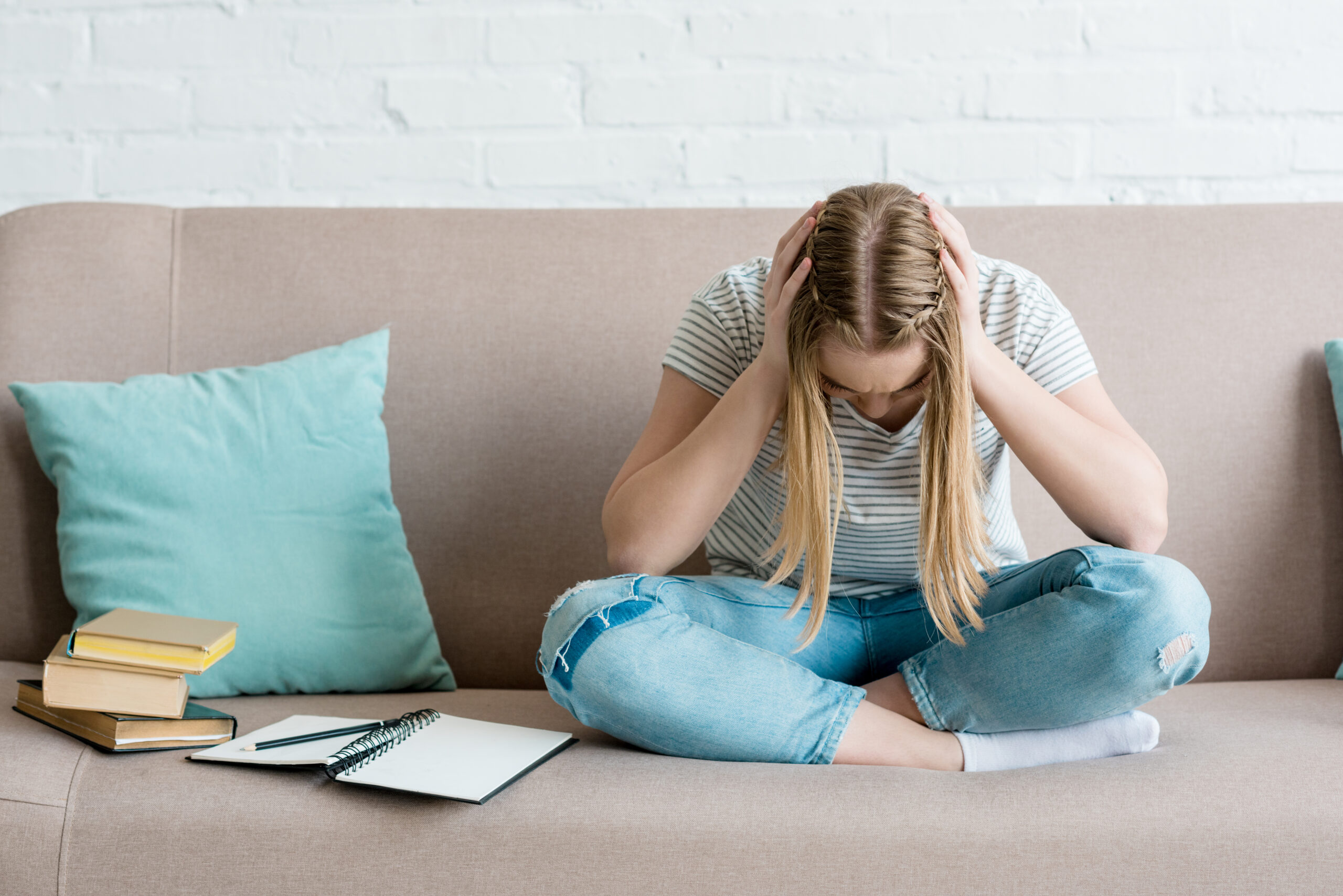 Physical symptoms of anxiety affecting breathing muscles digestion and energy