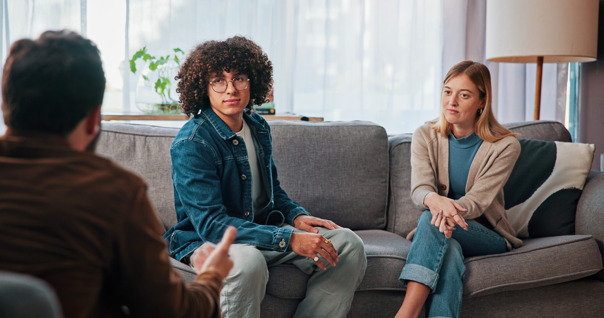 Therapist helping a client understand the effects of complex trauma