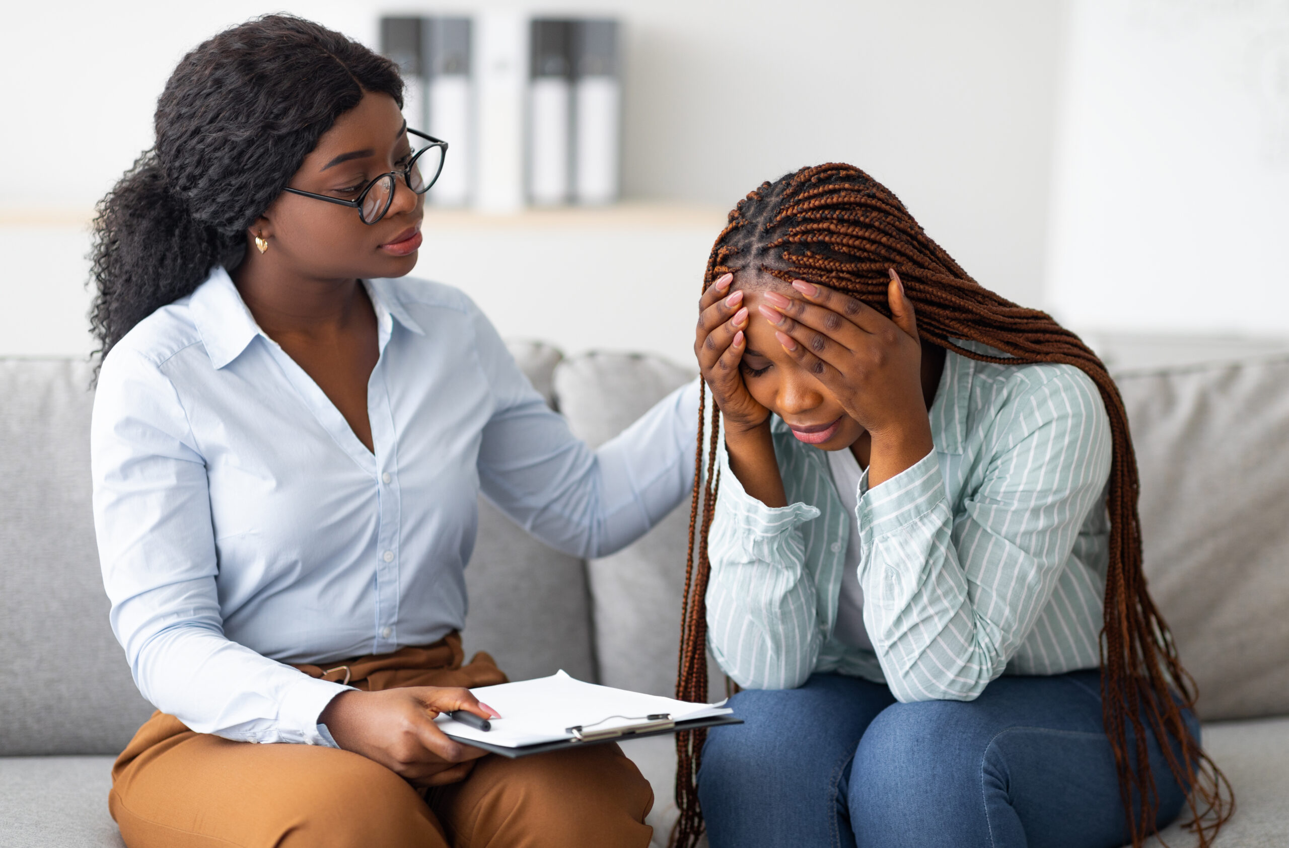 Therapist supporting a client experiencing rapid cycling bipolar disorder in The Woodlands